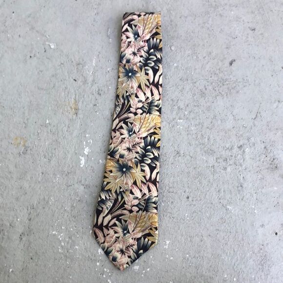 Vintage Karl Lagerfeld Floral tie - Picture 1 of 3
